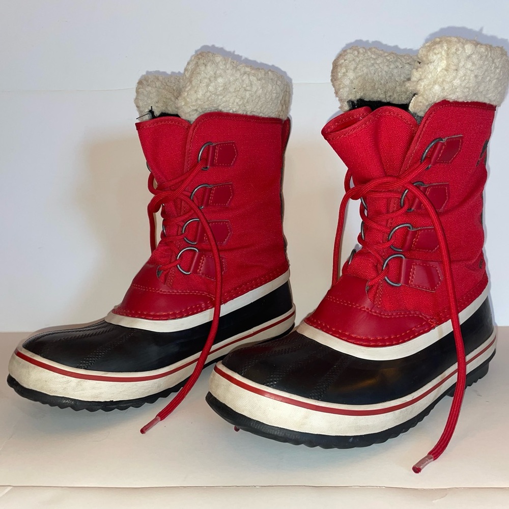 Sorel women’s winter Carnival Waterproof Boot